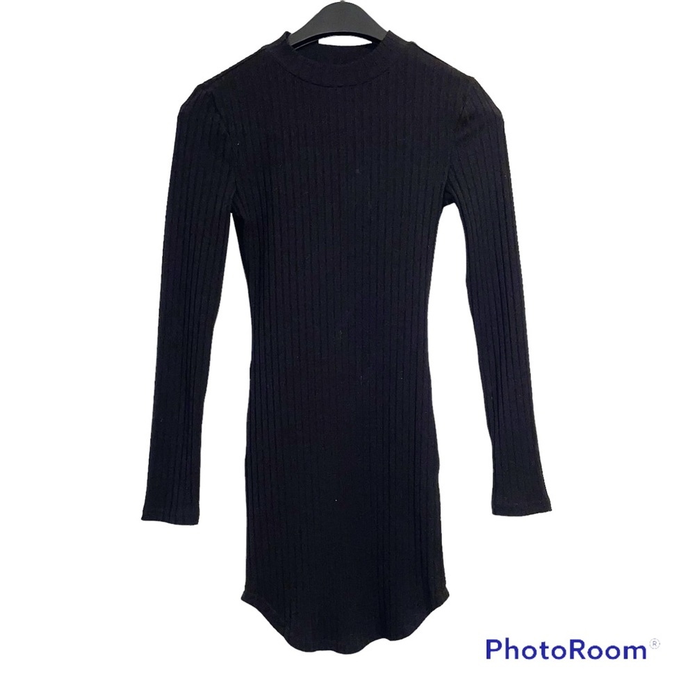 Forever 21 black long sleeve dress